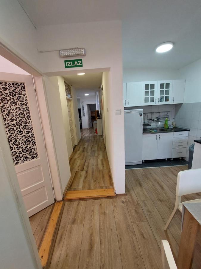 Hostel Inn Downtown Belgrado Buitenkant foto