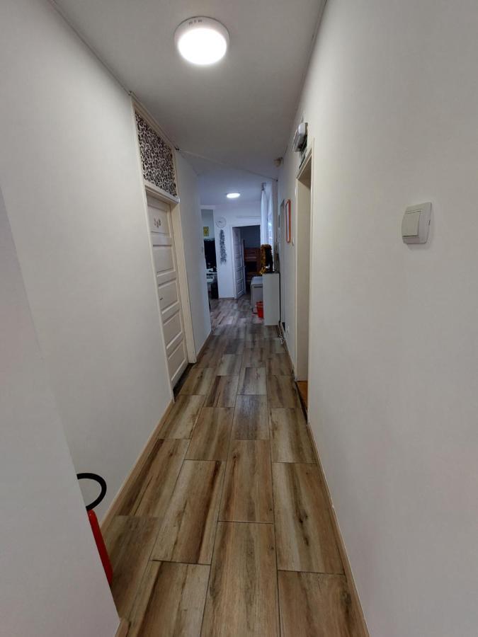 Hostel Inn Downtown Belgrado Buitenkant foto