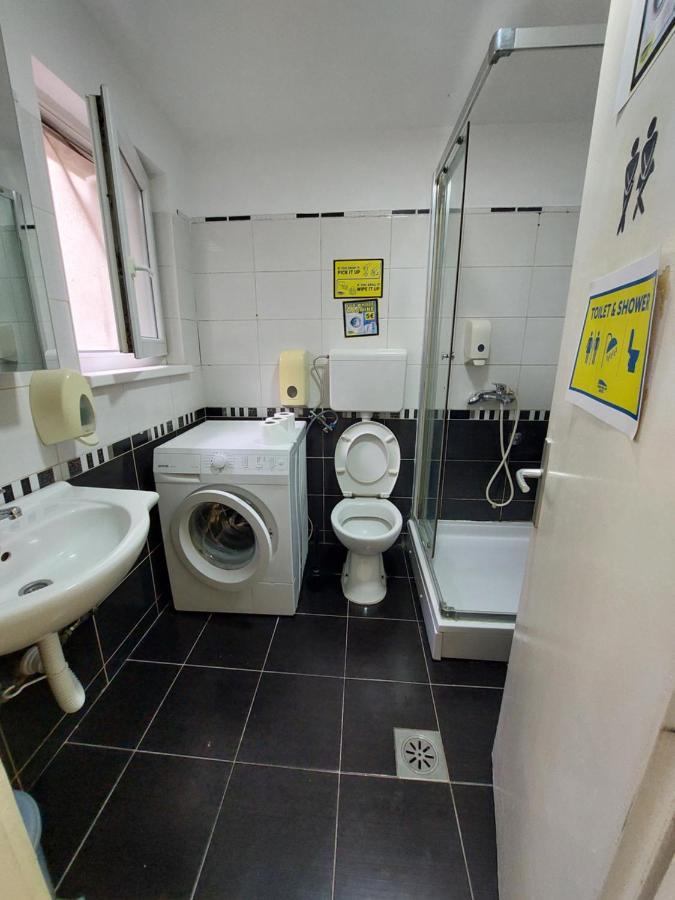 Hostel Inn Downtown Belgrado Buitenkant foto