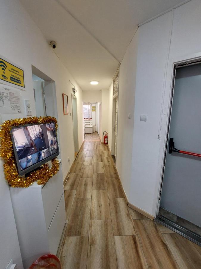 Hostel Inn Downtown Belgrado Buitenkant foto