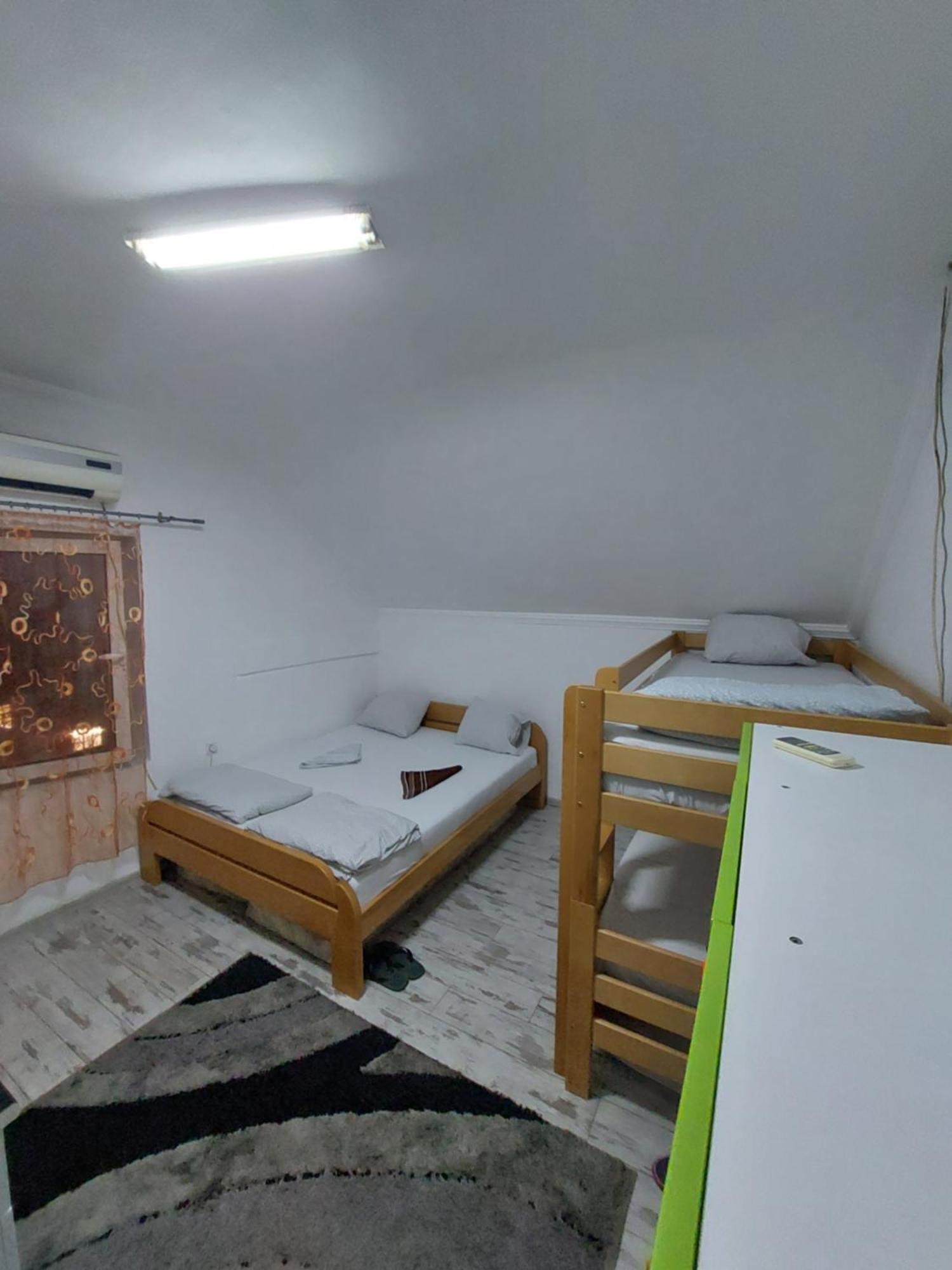 Hostel Inn Downtown Belgrado Buitenkant foto