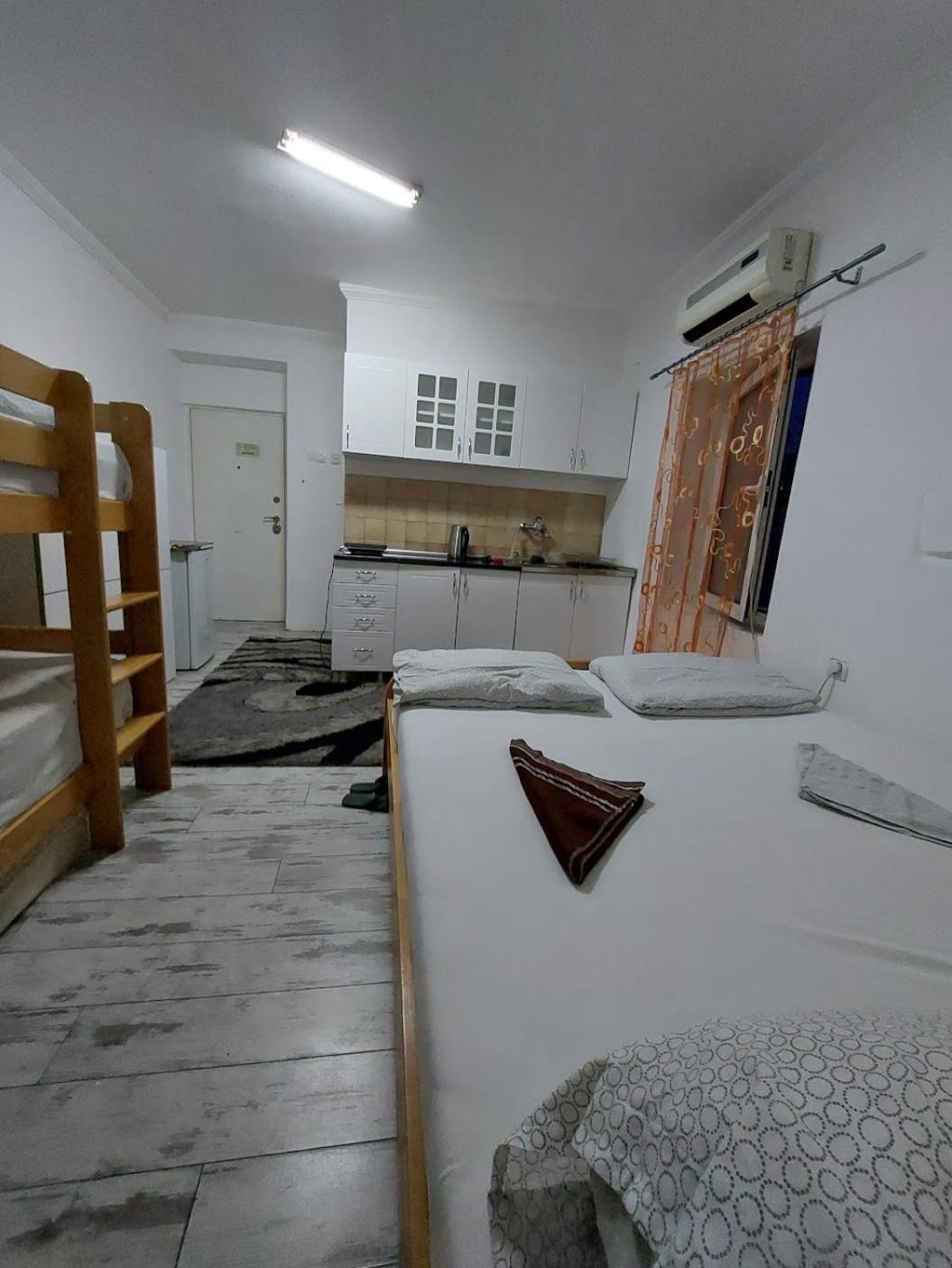Hostel Inn Downtown Belgrado Buitenkant foto