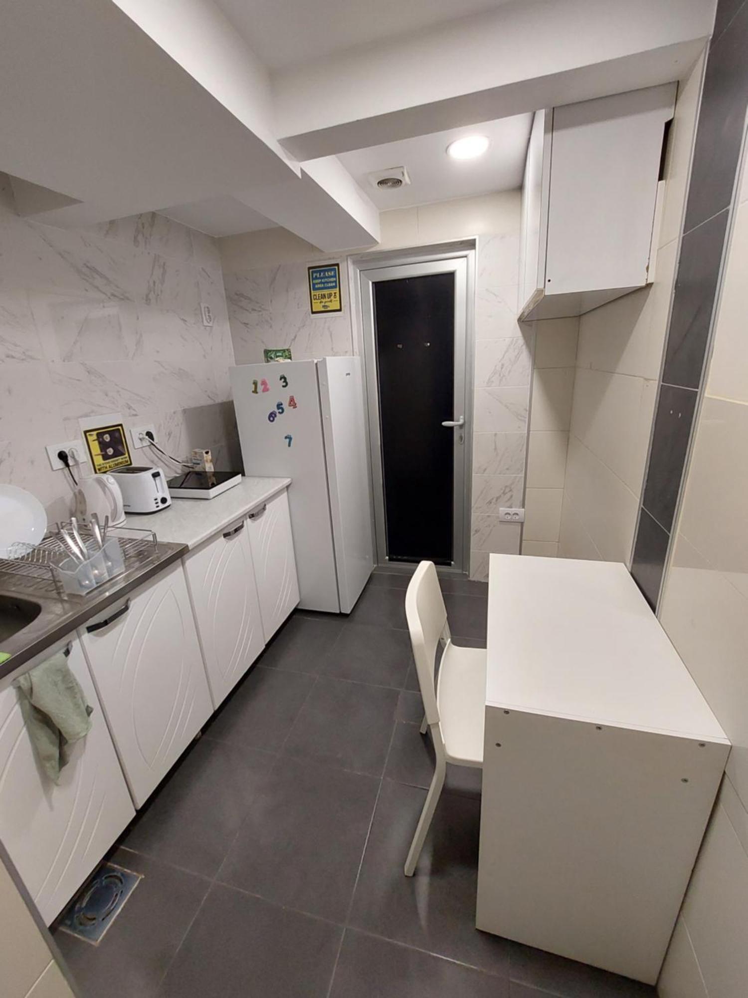 Hostel Inn Downtown Belgrado Kamer foto
